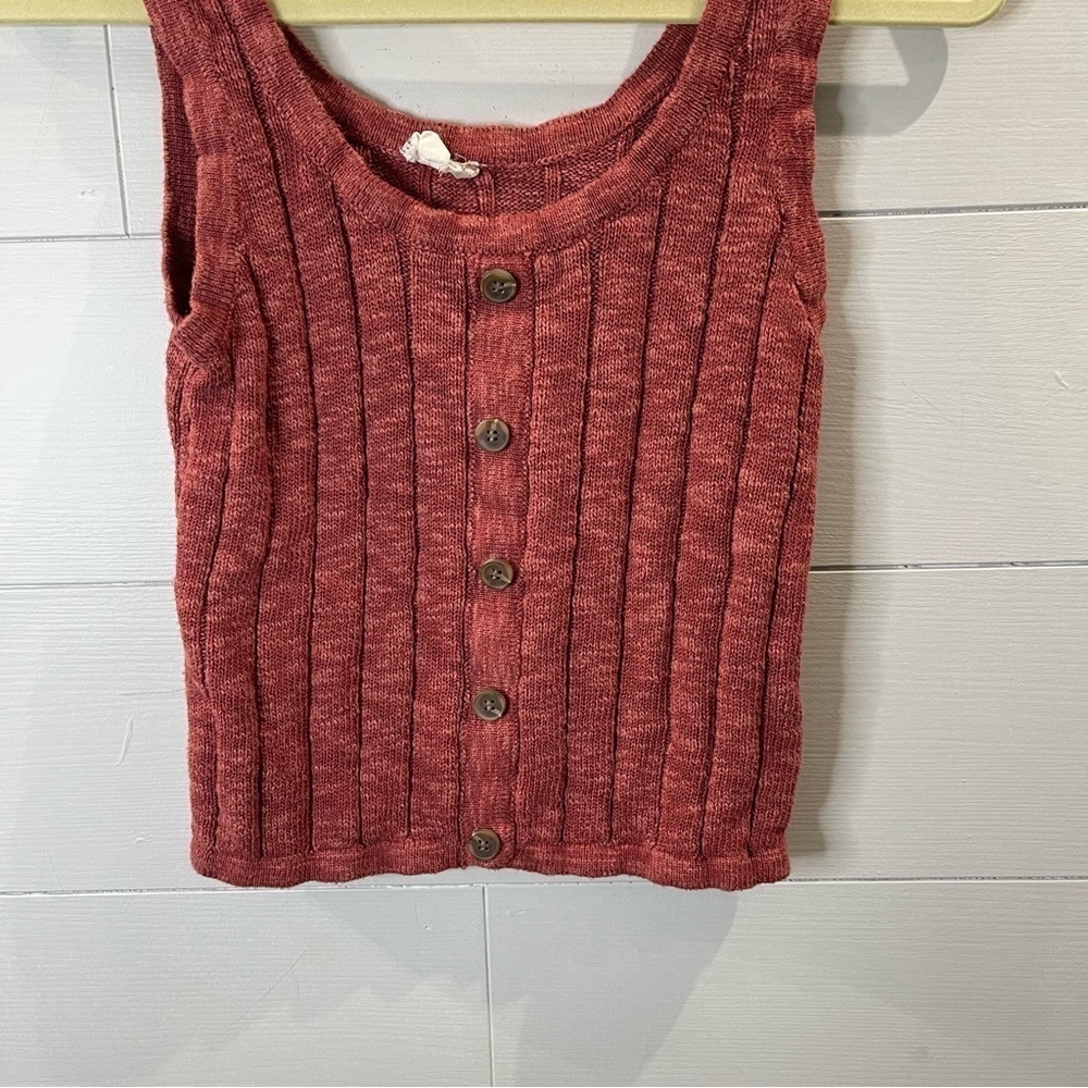 Hem & Thread Rust Red Ribbed Button-Front Tank Top - Picture 4 of 8